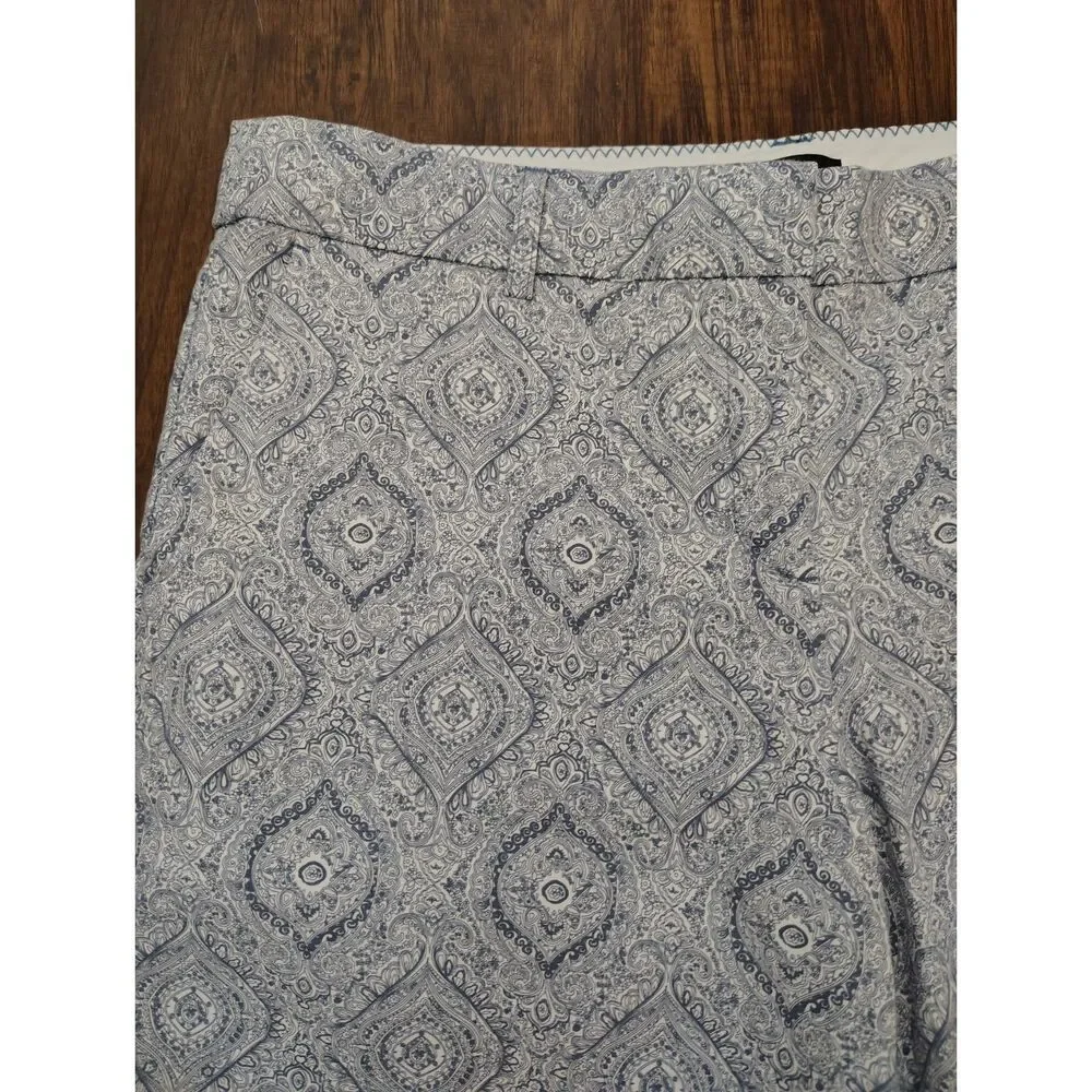 Willi Smith Womens Shorts Size 10 Blue Paisley Chino Stretch Flat Front